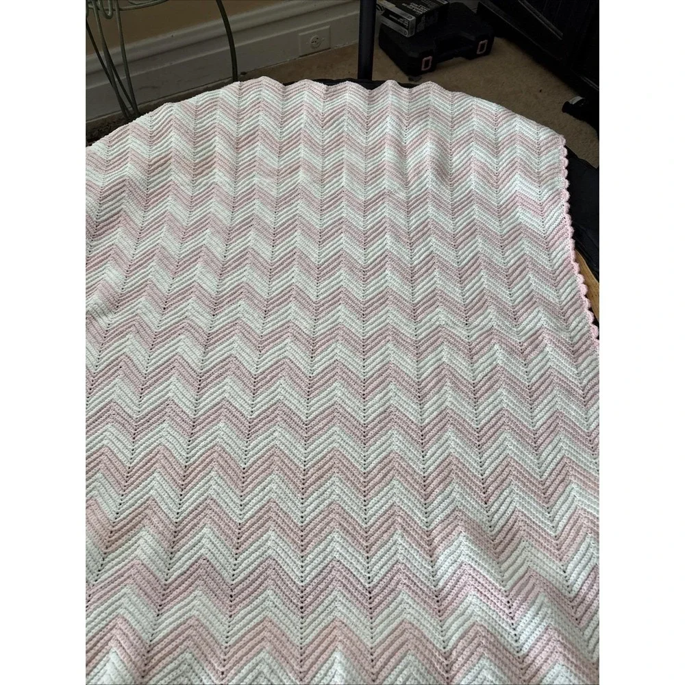 Chevron Pink And White Baby Afghan 46x35